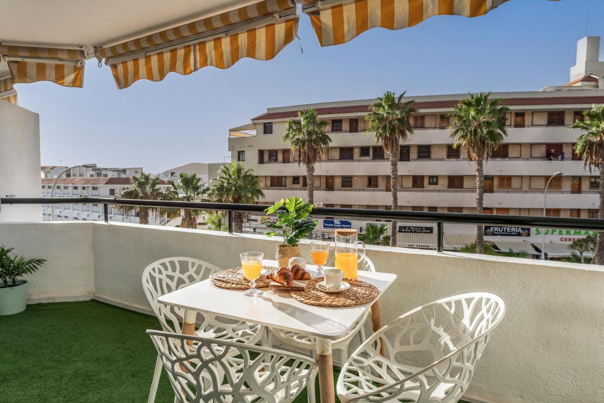 לוס כריסטיאנוס Summerland Luxury Apartment Ln Los Cristianos מראה חיצוני תמונה